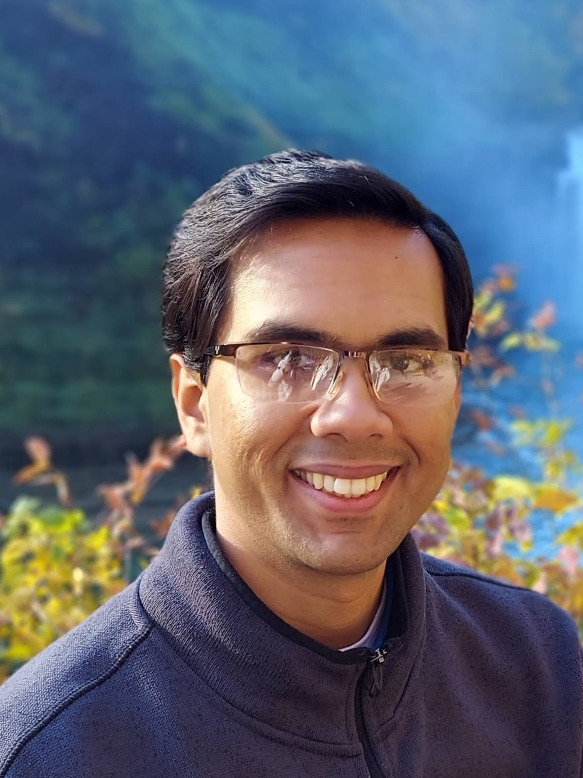 Siddharth Dongre headshot